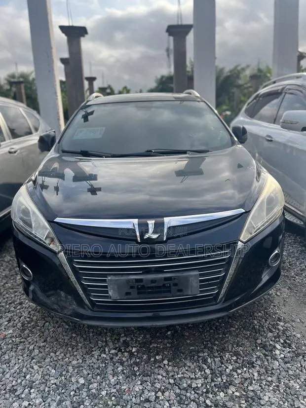 Luxgen U6 2013 Black · Photo 1