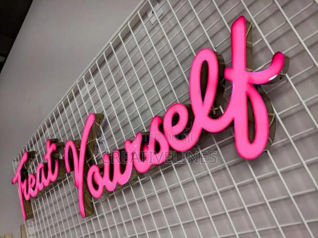 Exterior Signage · Photo 1
