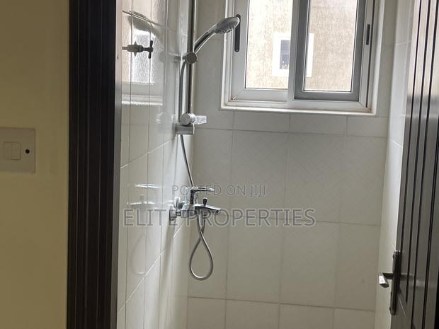 2bdrm Apartment in Comm.25 Devtraco, Tema Metropolitan for rent · Photo 8