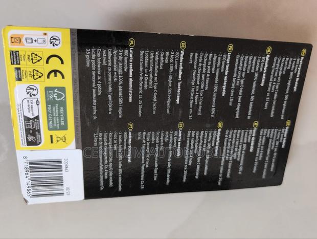 800 Lumen Rechargeable Flash Light · Photo 2