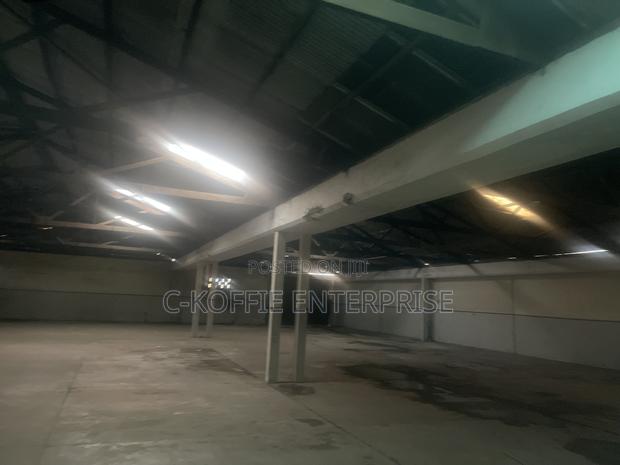 1000 SQM at Valco Roundabout for Rent · Photo 2