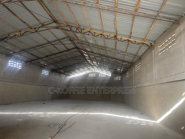 650 SQM Warehouse at Amasaman for Rent · Photo 1