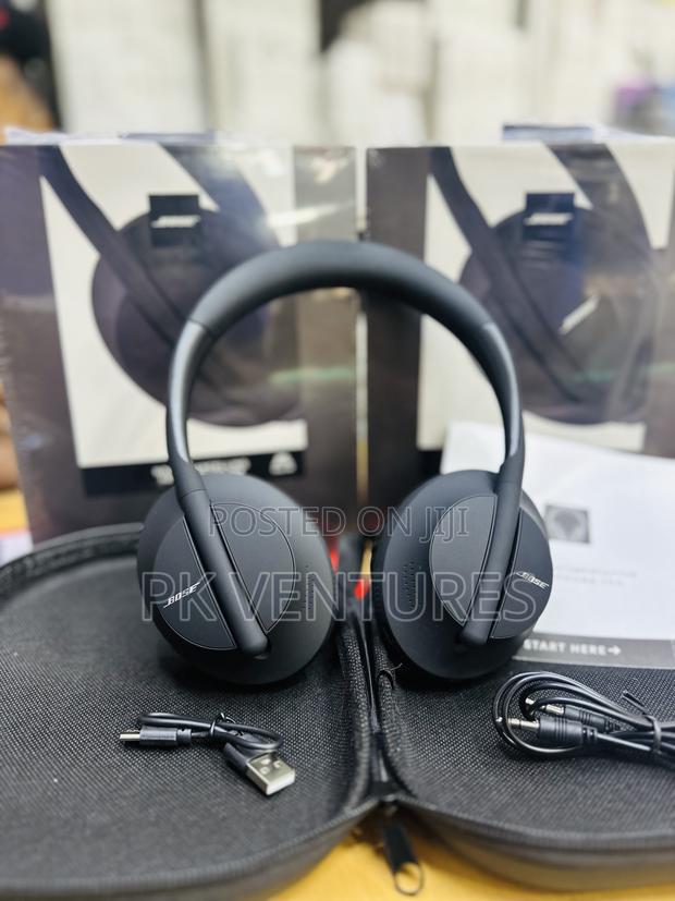 Bose 700 Headphone · Photo 1