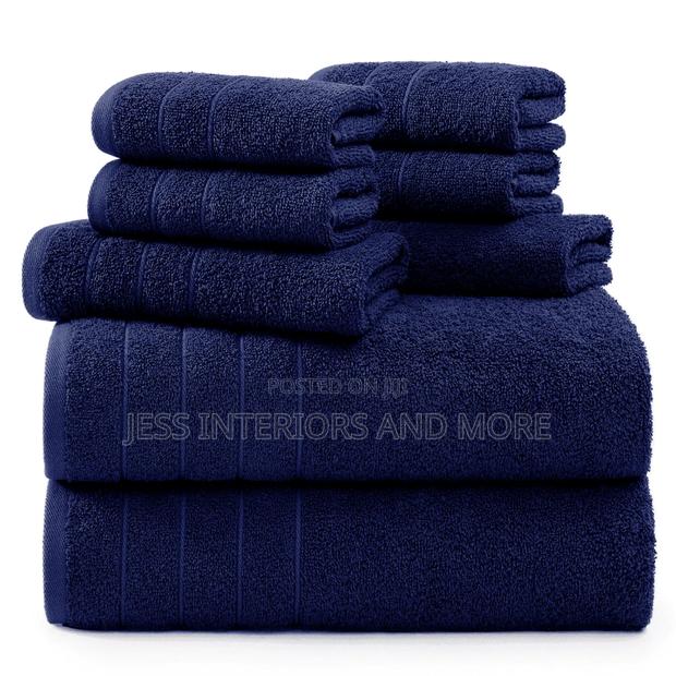 Quality 8-Piece Towel Set · Photo 2