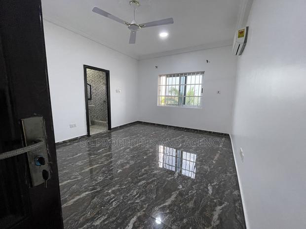 2bdrm Apartment in Lashibi, Spintex for rent · Photo 8