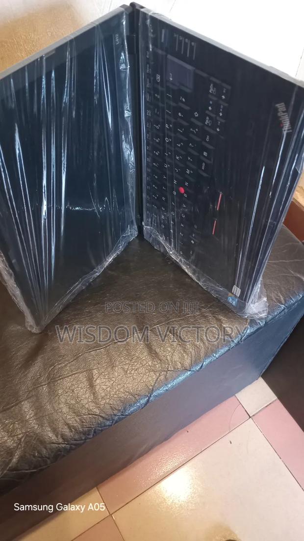 New Laptop Lenovo ThinkPad A22m 8GB Intel Core i5 HDD 500GB · Photo 1