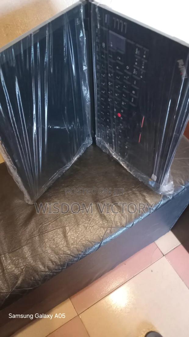 New Laptop Lenovo ThinkPad A22m 8GB Intel Core i5 HDD 500GB · Photo 2