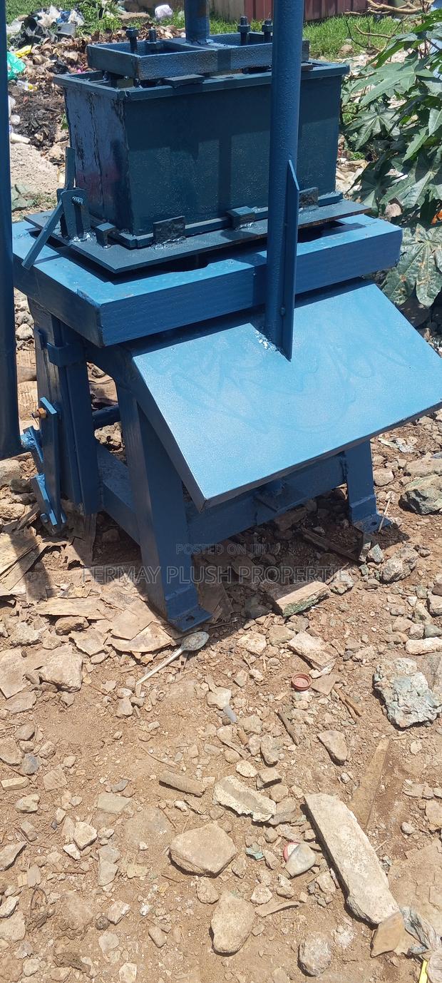 Block Production Factory Machines · Photo 1