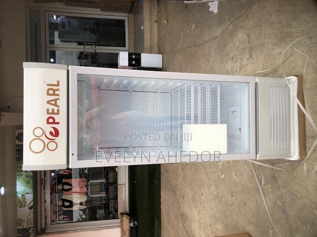 Eco Friendly Pearl Display Fridge for Sale as Seen · Photo 1