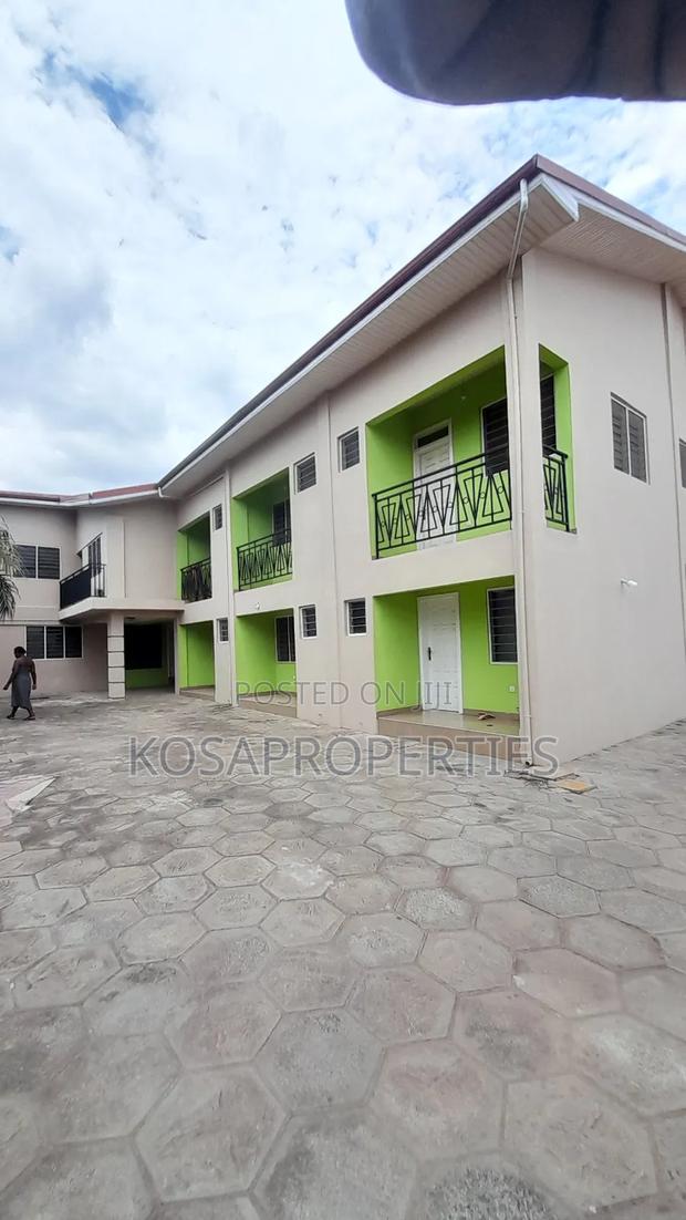 20bdrm House in Hacho Ecomoc, ECOMOG for sale · Photo 1