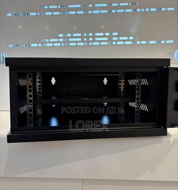 3u Rack Cabinet For Networking And Cctv. · Photo 2