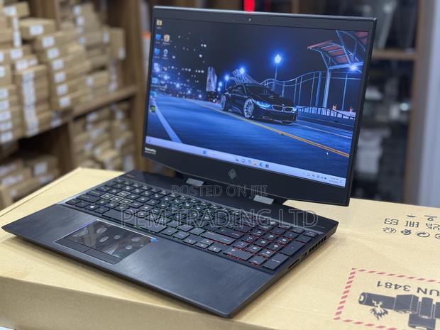 Laptop HP Omen 15 24GB Intel Core I7 SSD 512GB · Photo 1