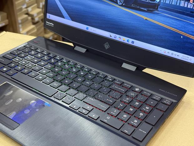 Laptop HP Omen 15 24GB Intel Core I7 SSD 512GB · Photo 3