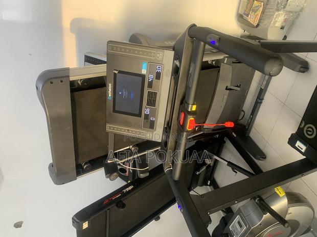 Echelon Stride 6 Treadmill 150 Kg Uk 2024edition · Photo 5