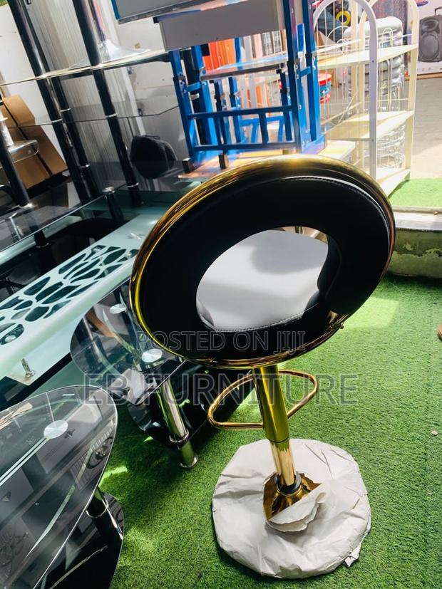 Adjustable Bar Chair · Photo 2