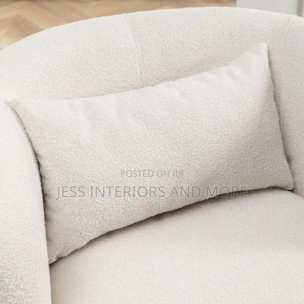 Sofa Upholstered (Swivel) · Photo 3