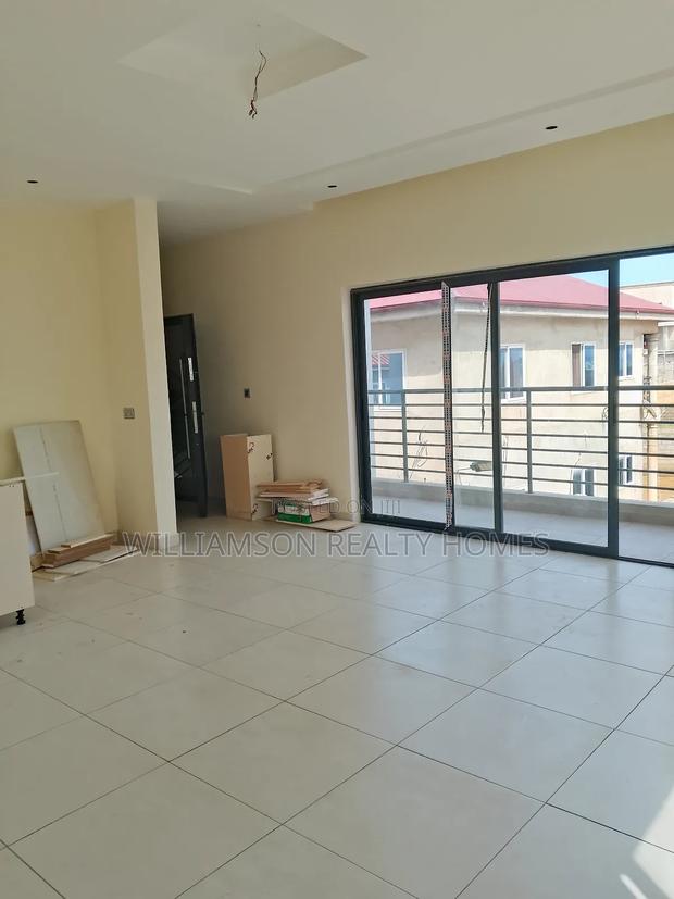 2bdrm Apartment in Community 18 Area, Spintex for rent · Photo 8