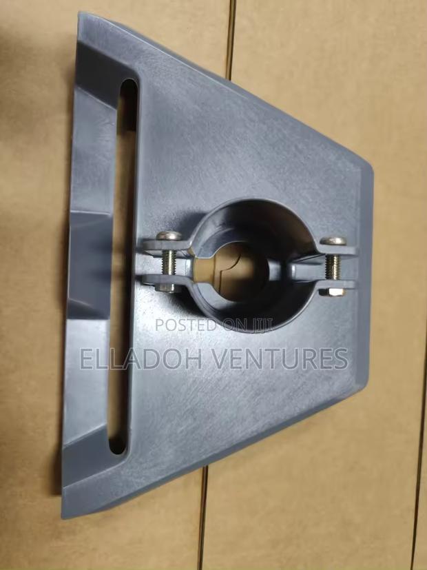 Starlink Dish Mount Adapter · Photo 2