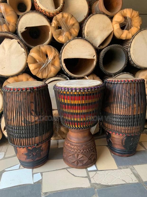 Kpalogo 3 Set With Djembe (Cow Skin) · Photo 2