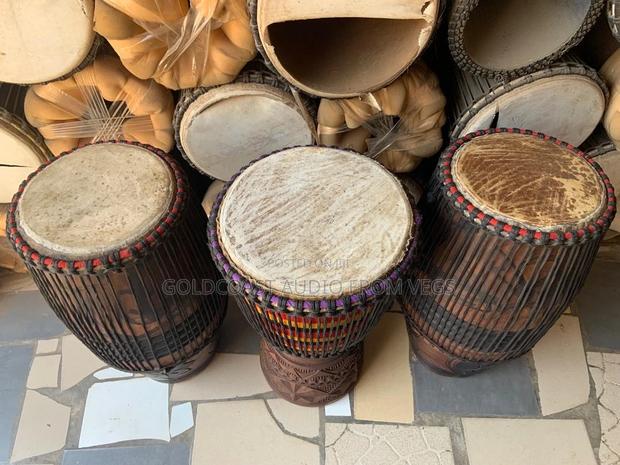 Kpalogo 3 Set With Djembe (Cow Skin) · Photo 4