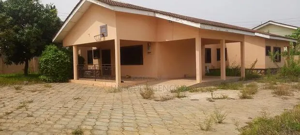 3bdrm Bungalow in Tema Metropolitan for rent · Photo 1