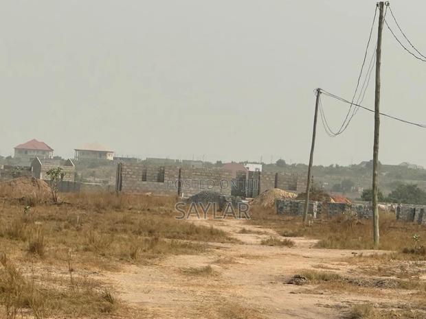 Land's for Sale Klagon, Tema West · Photo 2