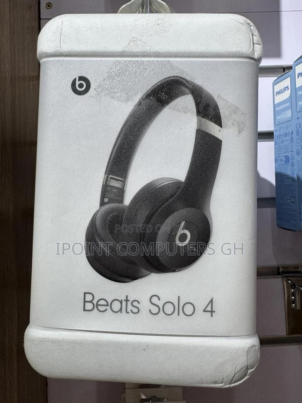 Beats Solo 4 Headphone · Photo 1