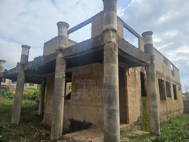 Uncompleted Building · Photo 3
