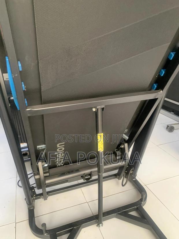 Echelon Stride 20 Treadmill 113 Kg Uk · Photo 8