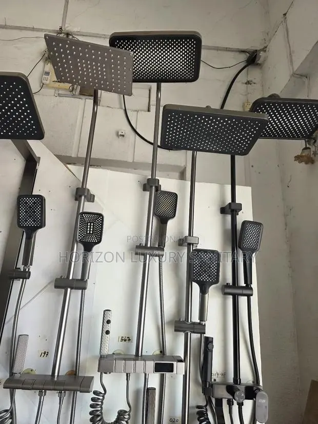 Piano Keys Shower Mixer Set With Thermostat Digital Display · Photo 1