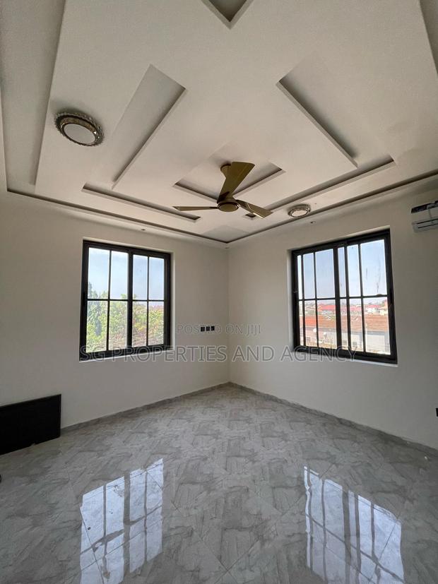 2bdrm Apartment in Spintex for rent · Photo 3
