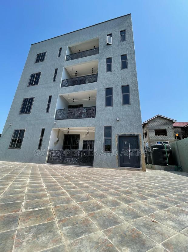 2bdrm Apartment in Spintex for rent · Photo 2
