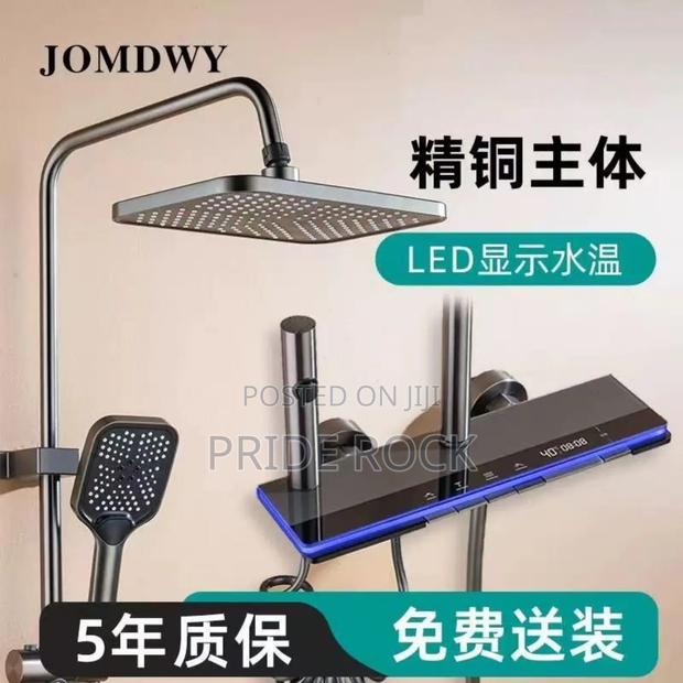 Digital Led Shower Pole · Photo 1