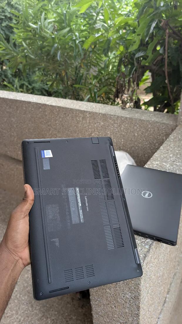 New Laptop Dell Latitude 5300 16GB Intel Core I5 SSD 256GB · Photo 5