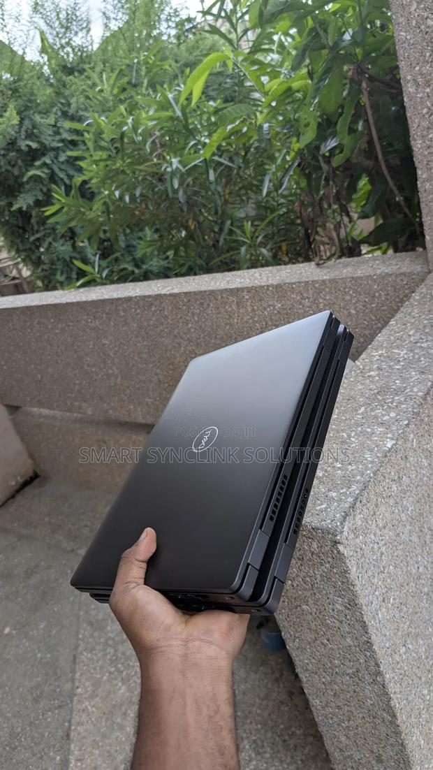 New Laptop Dell Latitude 5300 16GB Intel Core I5 SSD 256GB · Photo 4