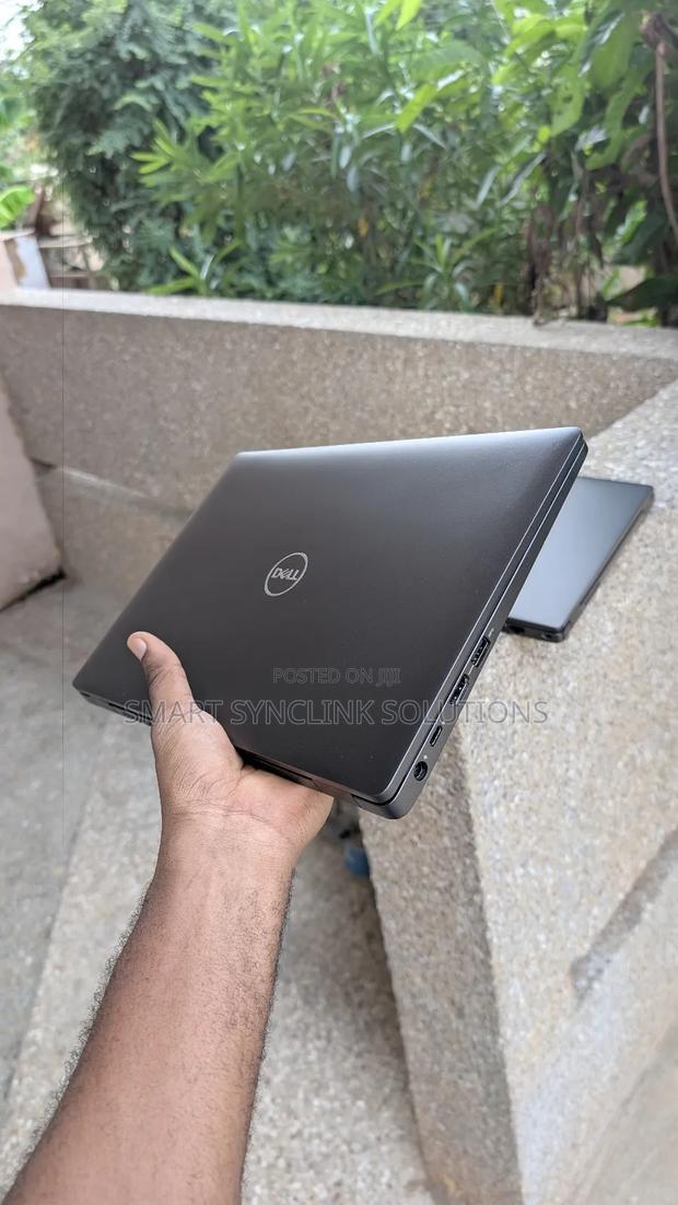 New Laptop Dell Latitude 5300 16GB Intel Core I5 SSD 256GB · Photo 7