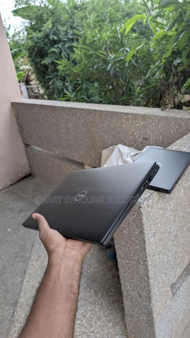 New Laptop Dell Latitude 5300 16GB Intel Core I5 SSD 256GB · Photo 8