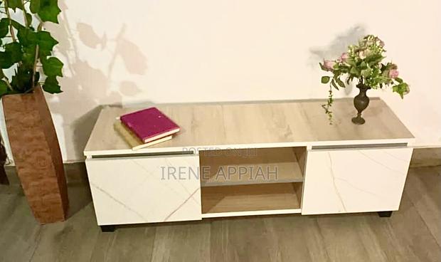 Television Stand · Photo 2