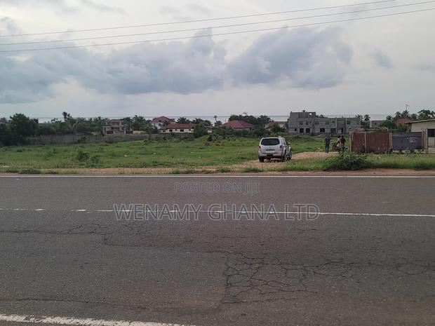 12 Plots or 3 Acres of Roadside Land for Saleat Prampram · Photo 3