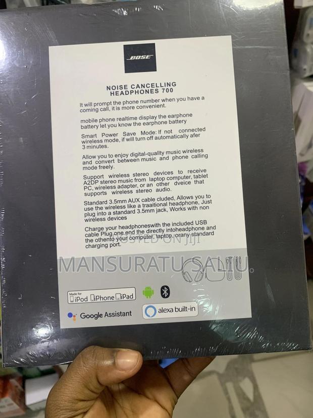 Bose Noise Cancelling Headphones 700 · Photo 5
