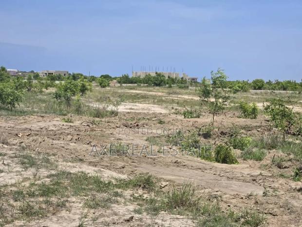 Mind Blowing Price Drop on Lands at Prampram · Photo 1