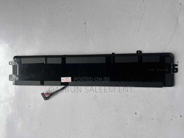 Lenovo L14m3p24 Battery For Ideapad 700 700-15isk 700-17isk · Photo 4
