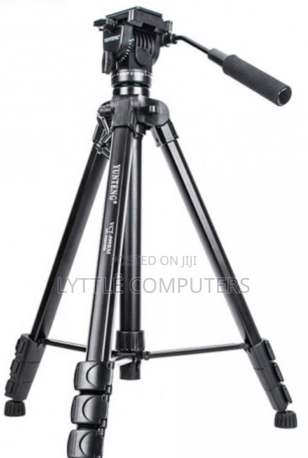 Yunteng VCT 999 Heavy Duty Tripod · Photo 1