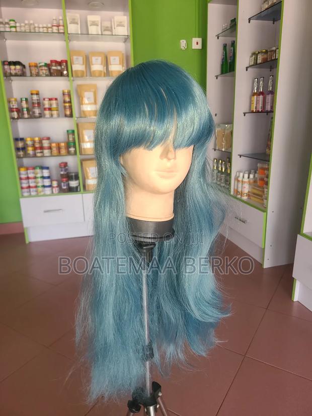 Light Blue Body Wavy Wig · Photo 1