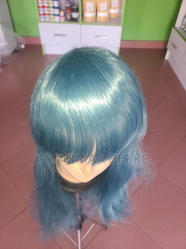 Light Blue Body Wavy Wig · Photo 2