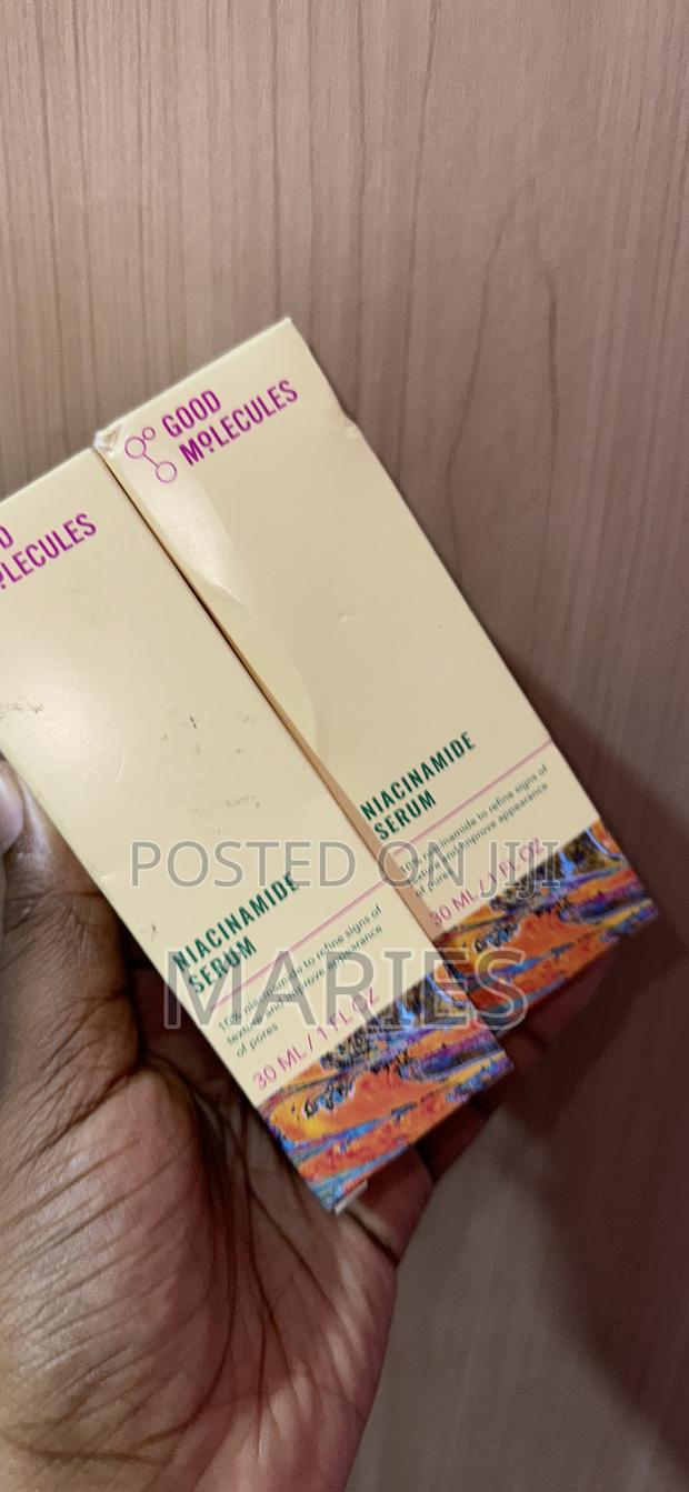 Good Molecules Niacinamide Serum · Photo 1