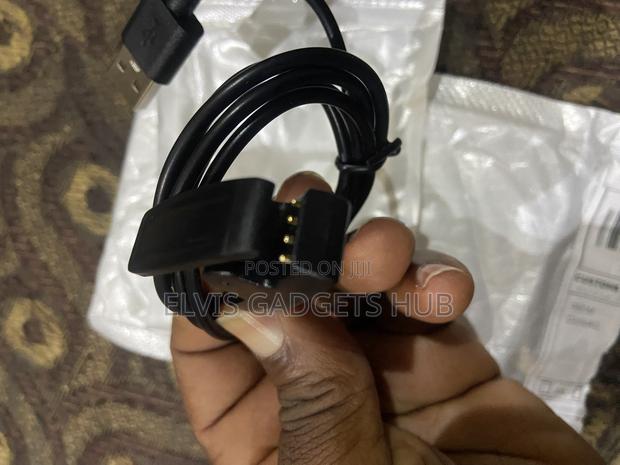 Garmin Forerunner 735xt Charger · Photo 5