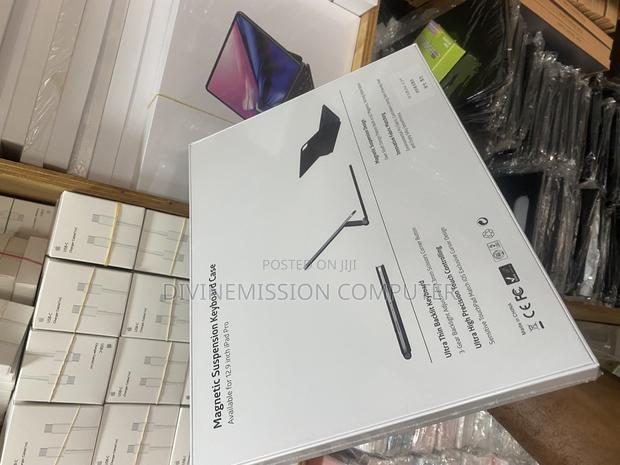 iPad 12.9 Smart Case and Keyboard · Photo 5