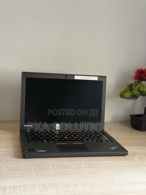 Laptop Lenovo ThinkPad X250 8GB Intel Core I5 SSD 128GB · Photo 6