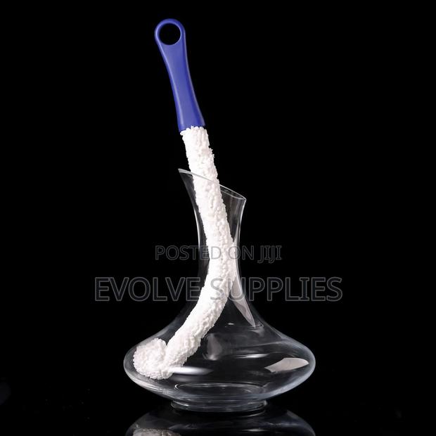 Decanter and Wine Glass Cleaner · Photo 3